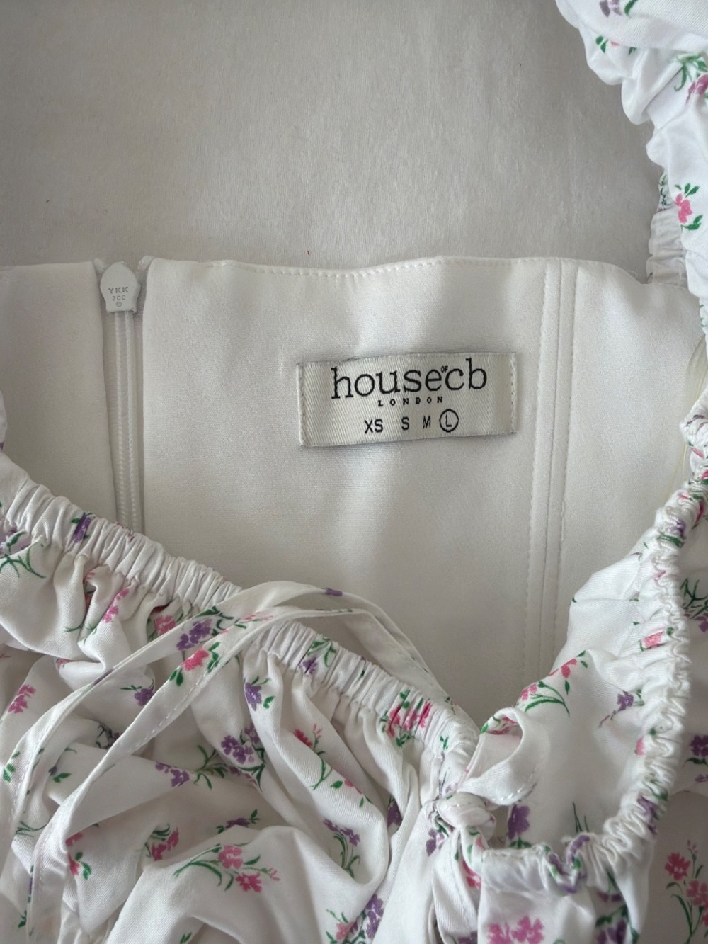 HOUSE OF CB Tallulah Floral Puff Sleeve Midi Dress - Picture 3 of 6